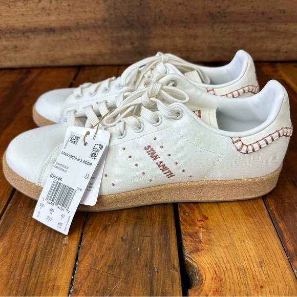 NWT adidas Stan Smith x Moomin Shoes US 8 UK 6.5 - Picture 3 of 12